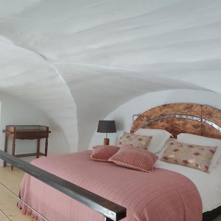Charme Et Authenticite Dans Une Ferme. Lourmarin Zewnętrze zdjęcie