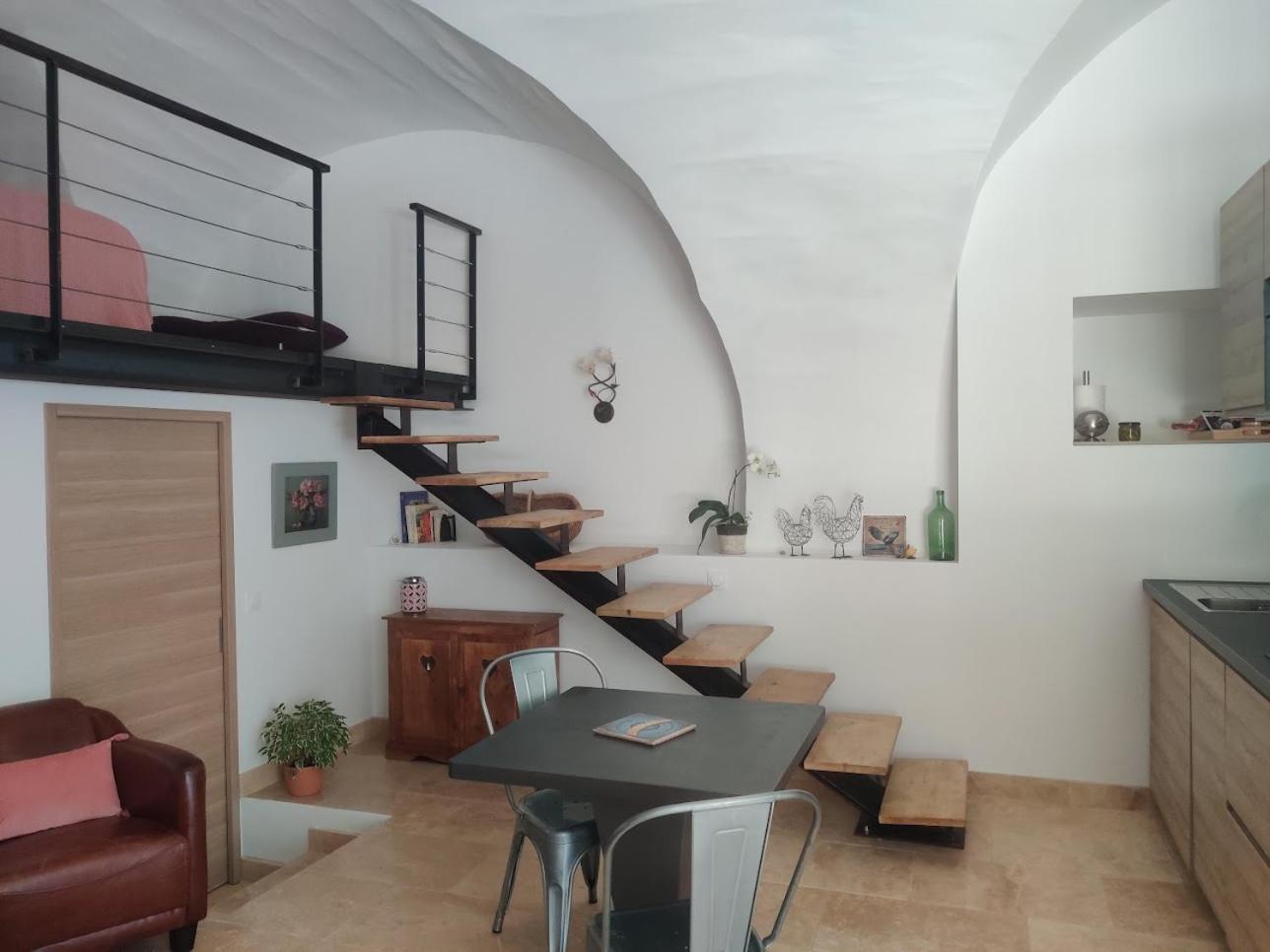 Charme Et Authenticite Dans Une Ferme. Lourmarin Zewnętrze zdjęcie