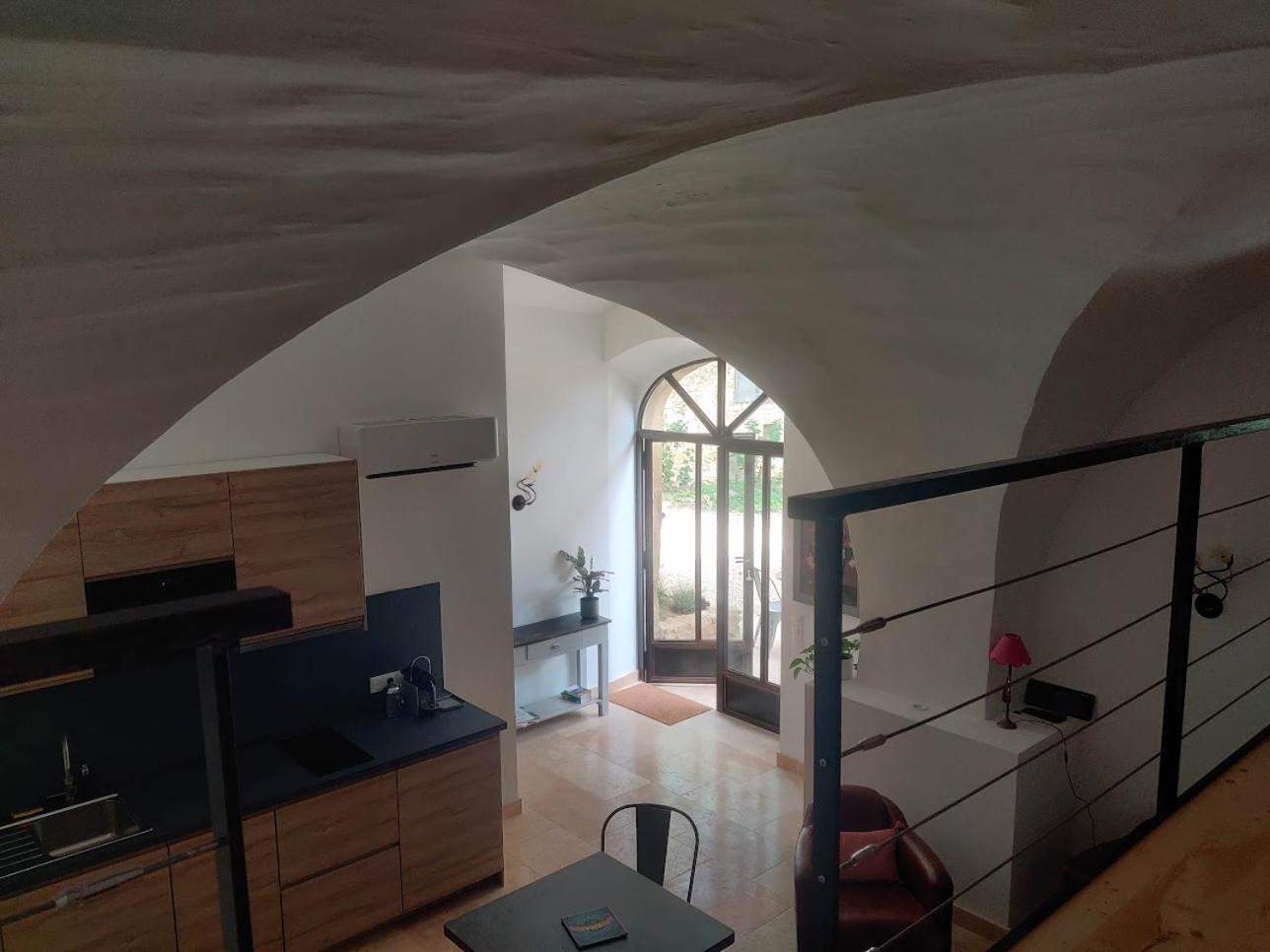 Charme Et Authenticite Dans Une Ferme. Lourmarin Zewnętrze zdjęcie